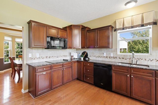 4222 Hunters Bend, Powell, OH 43065