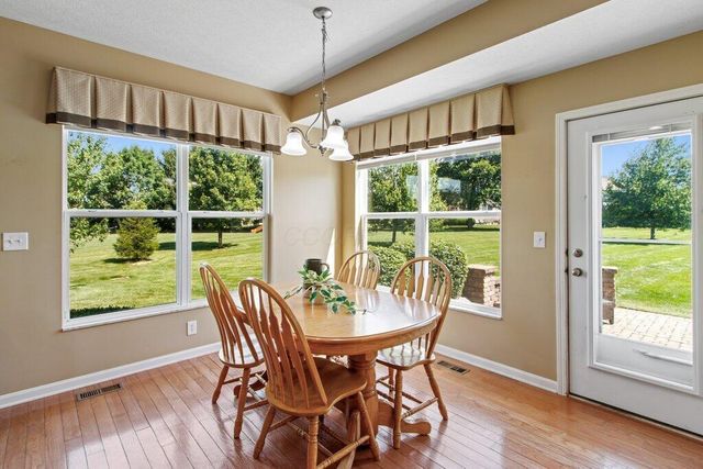 4222 Hunters Bend, Powell, OH 43065