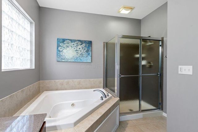 4222 Hunters Bend, Powell, OH 43065