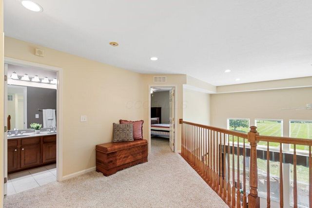 4222 Hunters Bend, Powell, OH 43065
