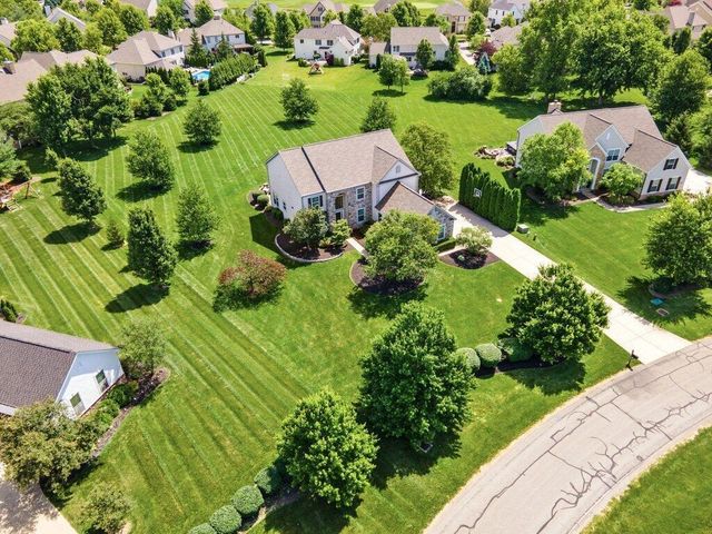4222 Hunters Bend, Powell, OH 43065