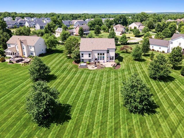 4222 Hunters Bend, Powell, OH 43065