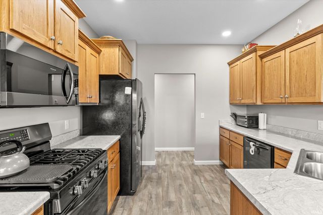 13517 Slate Ridge Court, Fort Wayne, IN 46814