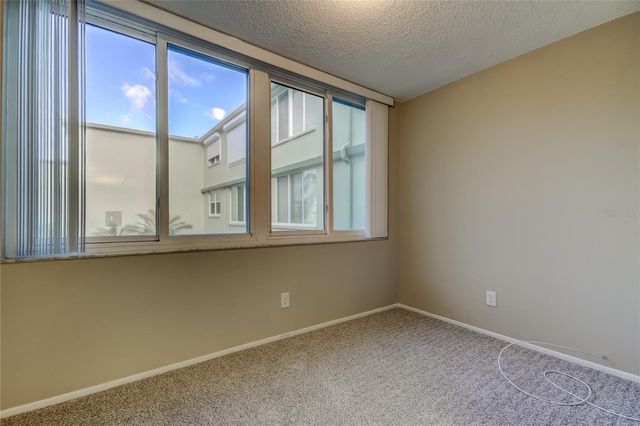 4890 BAY STREET NE 231, St Petersburg, FL 33703