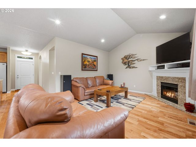 1403 Ne 128TH Cir, Vancouver, WA 98685