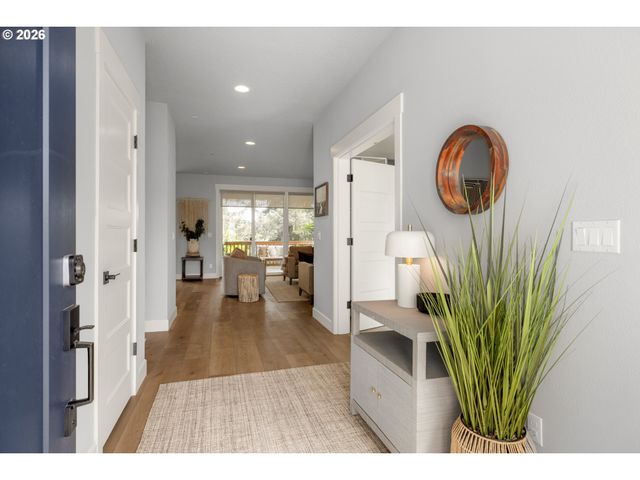 3304 N IRVINE Dr, Cornelius, OR 97124