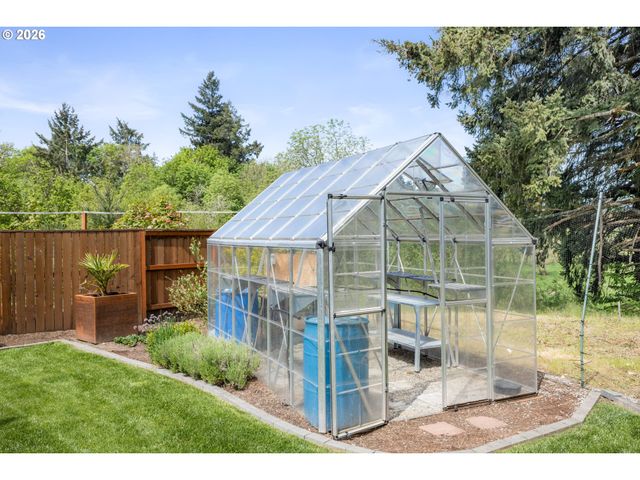 3304 N IRVINE Dr, Cornelius, OR 97124
