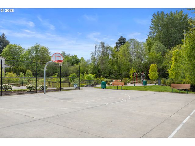 3304 N IRVINE Dr, Cornelius, OR 97124