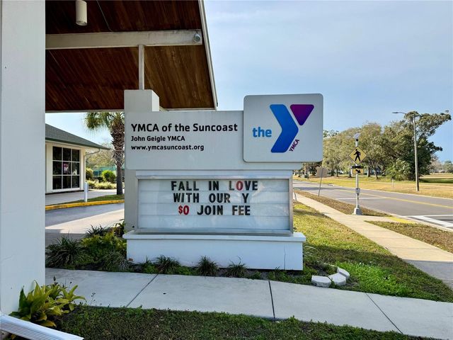 3553 FAIRWAY FOREST DRIVE, Palm Harbor, FL 34685