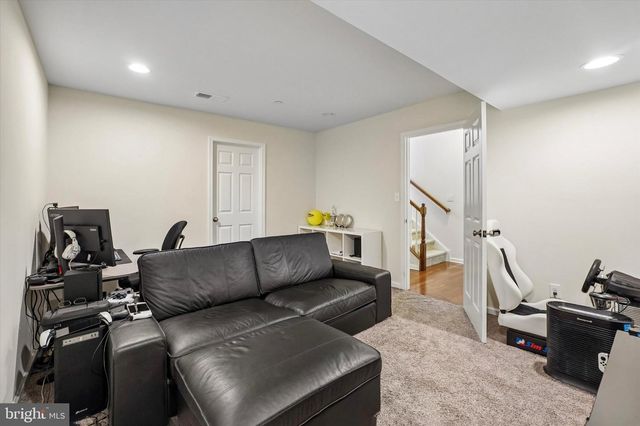 23 TREYBURN DR, Paoli, PA 19301