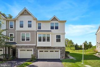 23 TREYBURN DR, Paoli, PA 19301