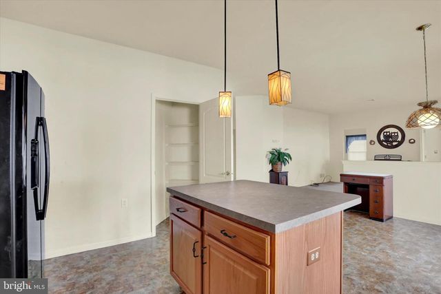 1808 KURTZ ML ML, Lancaster, PA 17601