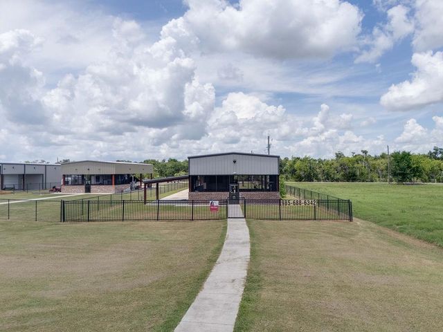 1721 Dr. Beatrous Road, Theriot, LA 70397