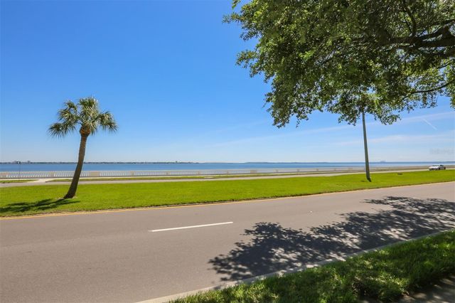 3325 BAYSHORE BOULEVARD E34, Tampa, FL 33629