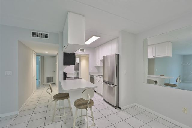 3325 BAYSHORE BOULEVARD E34, Tampa, FL 33629