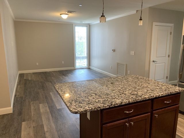40 Ames Ave 202, Canton, MA 02021