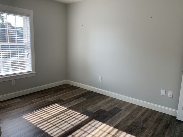 40 Ames Ave 202, Canton, MA 02021