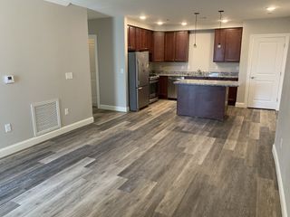 40 Ames Ave 202, Canton, MA 02021