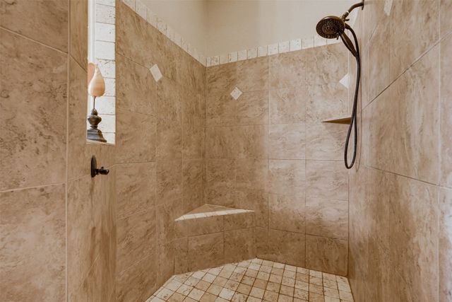 1221 Eagle Lake Drive, Azle, TX 76020