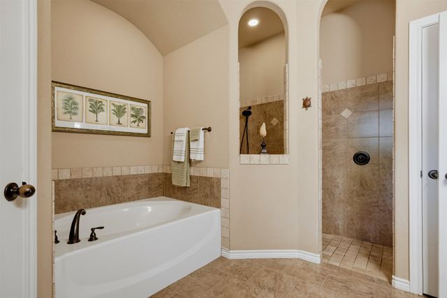 1221 Eagle Lake Drive, Azle, TX 76020