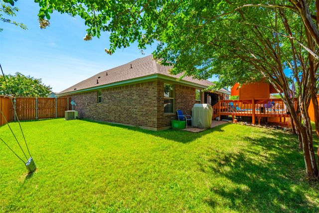 1221 Eagle Lake Drive, Azle, TX 76020