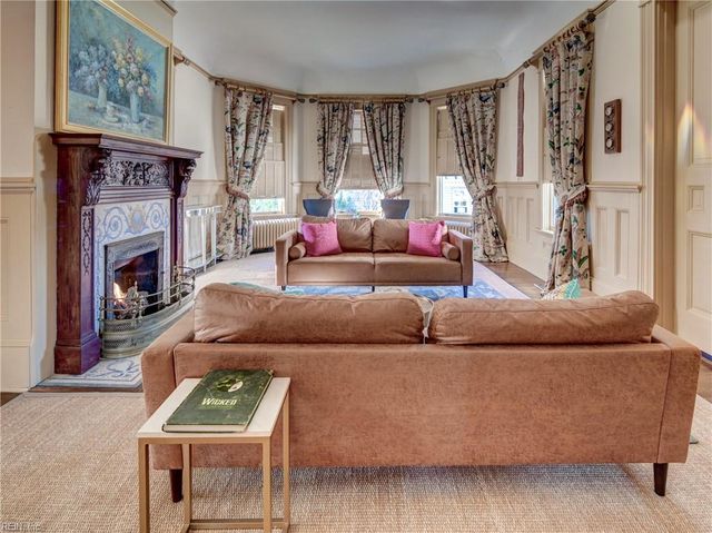 345 S Church ST, Smithfield, VA 23430