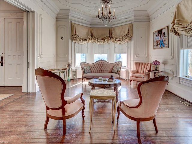 345 S Church ST, Smithfield, VA 23430