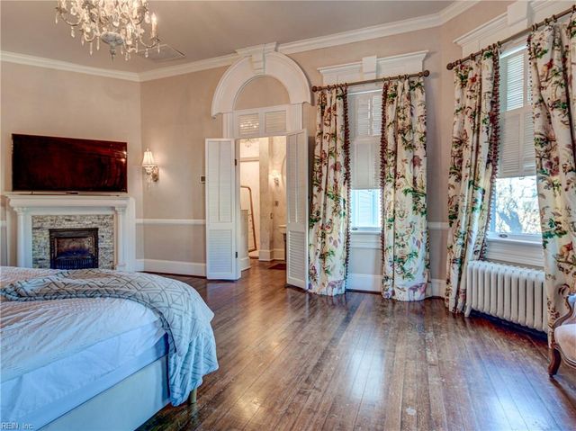 345 S Church ST, Smithfield, VA 23430