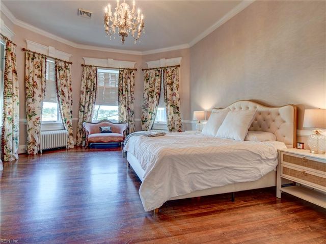 345 S Church ST, Smithfield, VA 23430