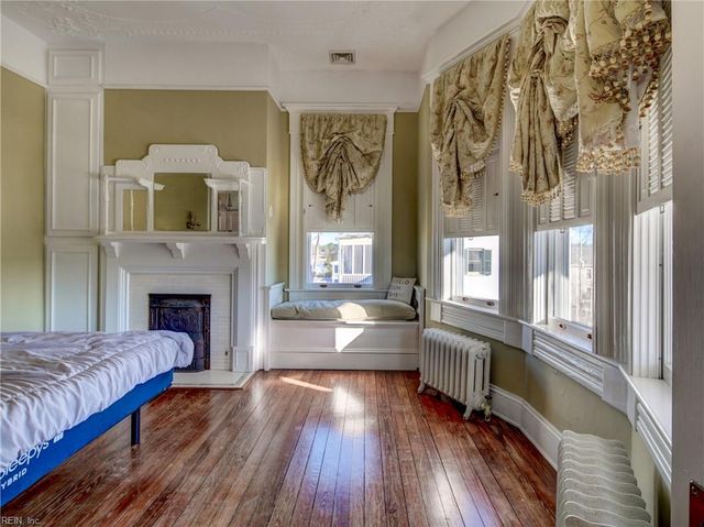 345 S Church ST, Smithfield, VA 23430