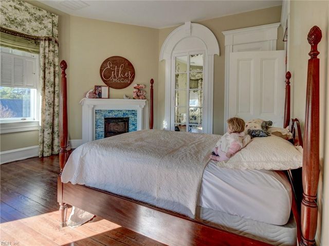 345 S Church ST, Smithfield, VA 23430