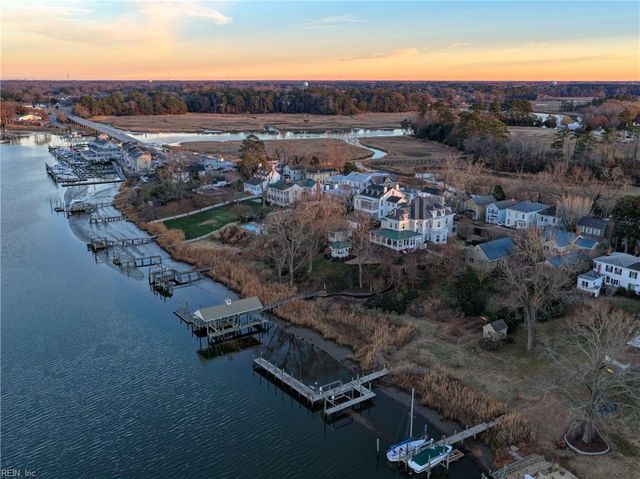 345 S Church ST, Smithfield, VA 23430