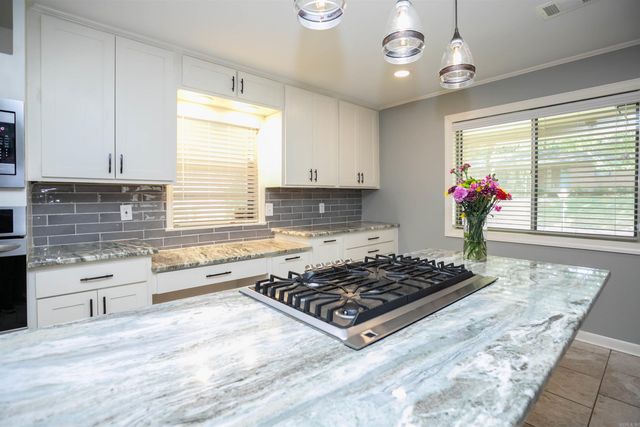 4 Tomahawk Road, Little Rock, AR 72205