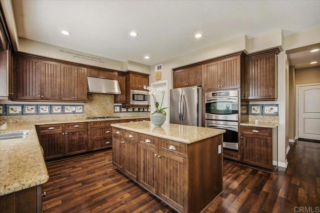 32293 Copper Crest Lane, Temecula, CA 92592