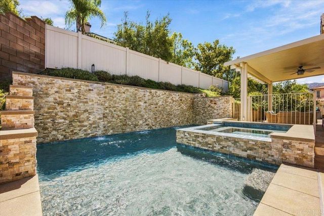 32293 Copper Crest Lane, Temecula, CA 92592