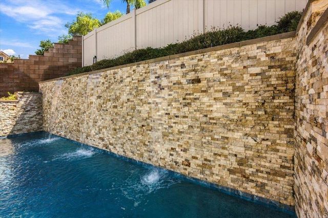 32293 Copper Crest Lane, Temecula, CA 92592