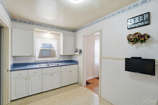 4515 Camberwell Road, Cincinnati, OH 45209