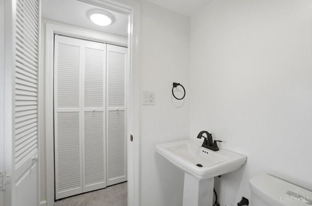 4515 Camberwell Road, Cincinnati, OH 45209