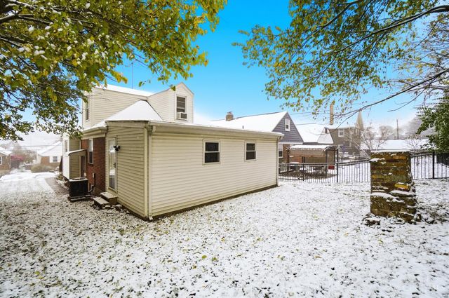 4515 Camberwell Road, Cincinnati, OH 45209