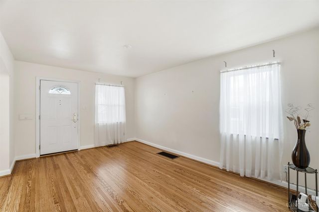 4515 Camberwell Road, Cincinnati, OH 45209