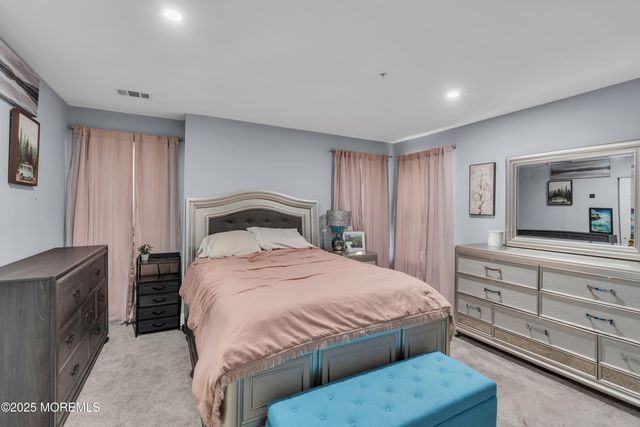 1 Thoroughbred Fare, Tinton Falls, NJ 07753