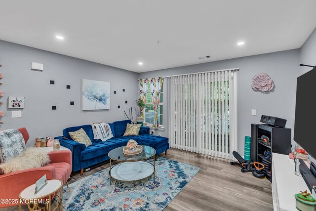 1 Thoroughbred Fare, Tinton Falls, NJ 07753