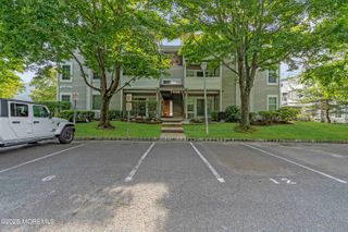 1 Thoroughbred Fare, Tinton Falls, NJ 07753