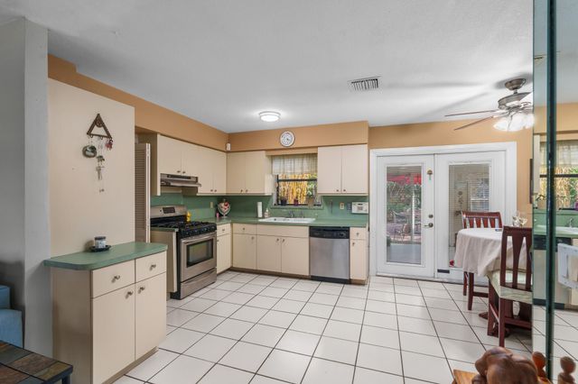 1400 NE 24th Street, Pompano Beach, FL 33064