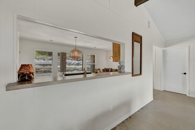 447 MADRONA DR DR, New Braunfels, TX 78132