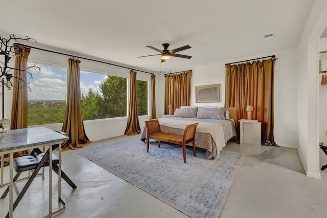 447 MADRONA DR DR, New Braunfels, TX 78132