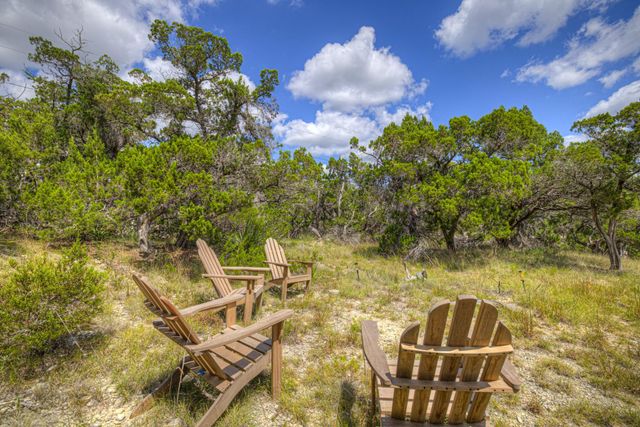 447 MADRONA DR DR, New Braunfels, TX 78132