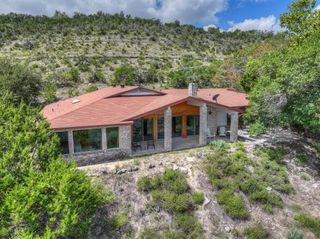447 MADRONA DR DR, New Braunfels, TX 78132