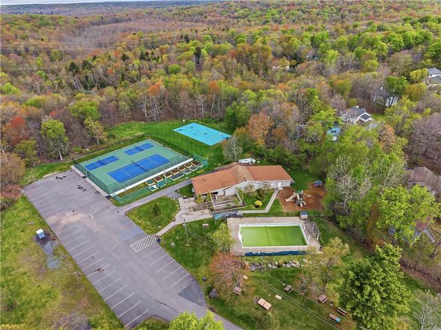 9302 Fairmount Way, Coolbaugh Twp, PA 18466