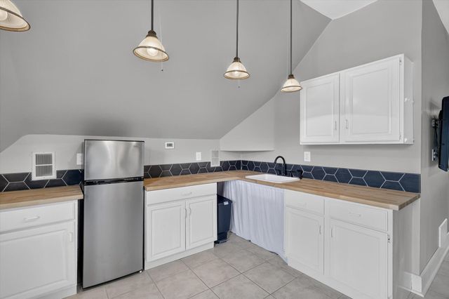 22 Prospect Avenue Se, City Of Grand Rapids, MI 49503